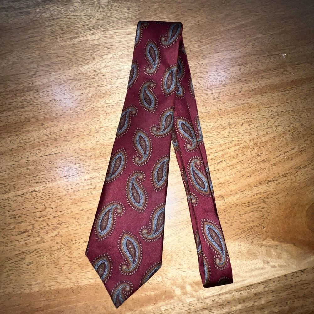 Hickok Men’s Silk Tie Maroon with Turquoise Colored Paisley Made In USA